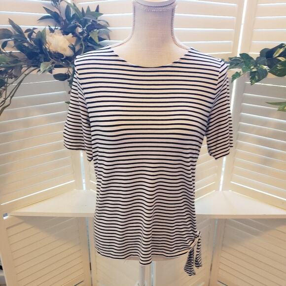 CHICOS BLK / WHITE STRIPED BOTTOM BLOUSE SIZE 1 (M8) - Picture 1 of 5